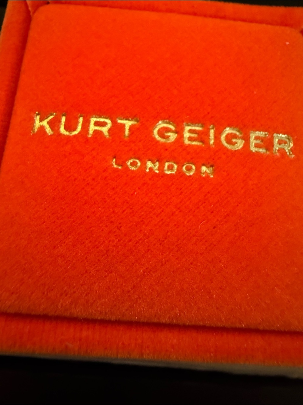 Kurt Geiger Gold Bow Ring with Emerald Green Crystal and Clear Accents - Picture 4 of 5